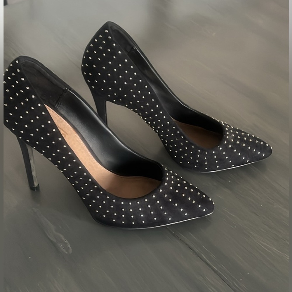 Black mix number 6 heels